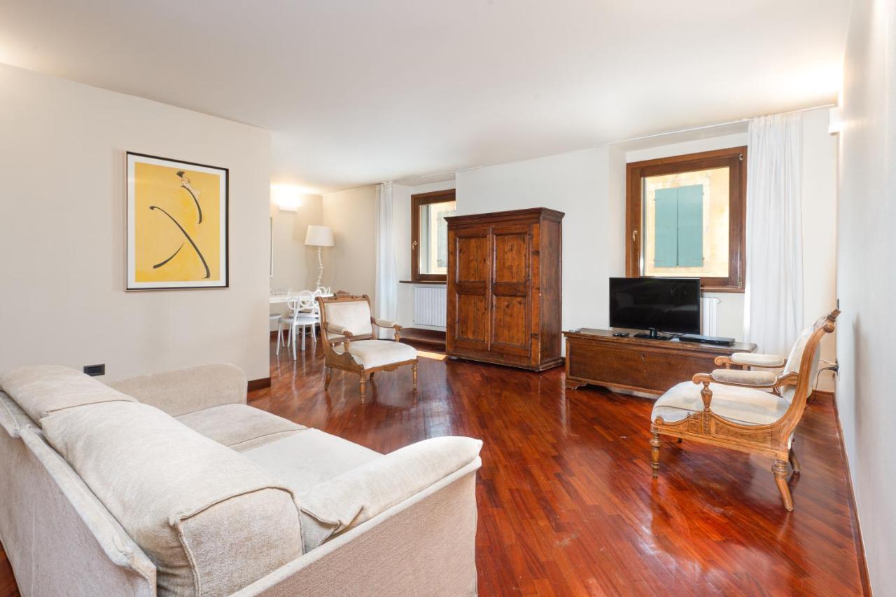 Cozy 2 Bedroom In The Heart Of Verona Kültér fotó